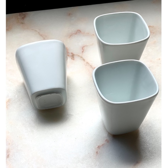 3 WHITE PORCELAIN_TEA /ESPRESSO CUPS - Picture 3 of 8